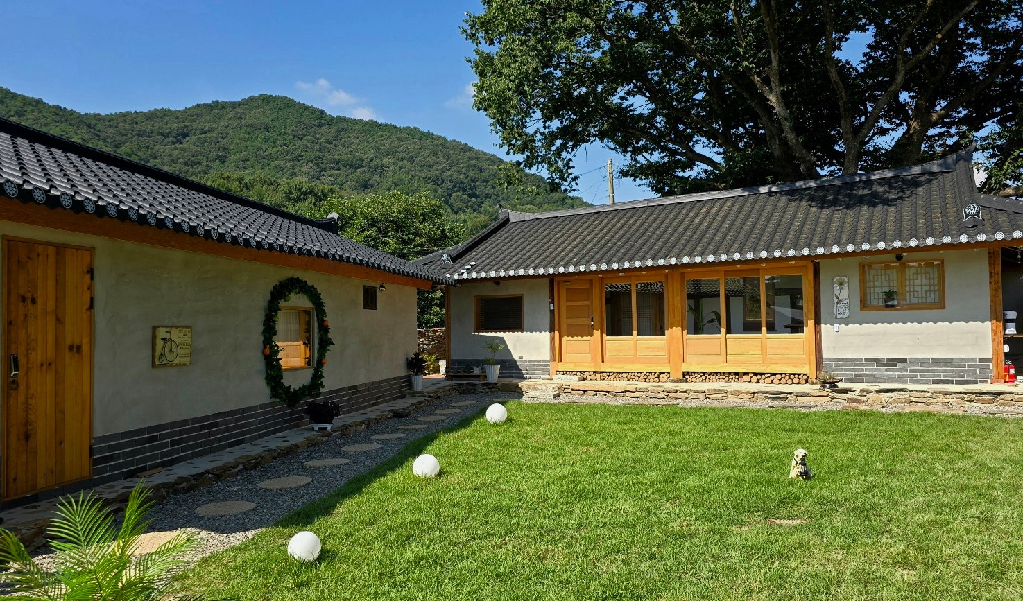더숨 괴산 청천면 한옥 독채 펜션